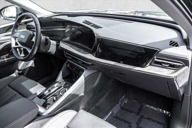 Certified 2025 Audi Q5 Premium Plus w/ Premium Plus image 25
