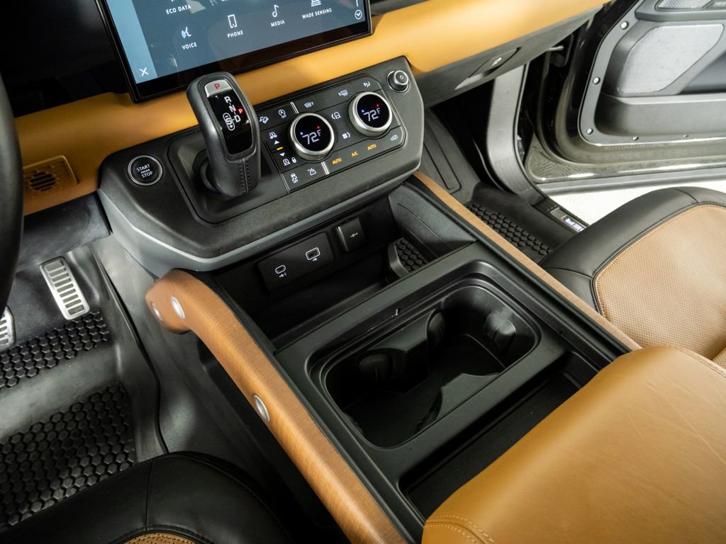 Used 2023 Land Rover Defender 110 X image 18