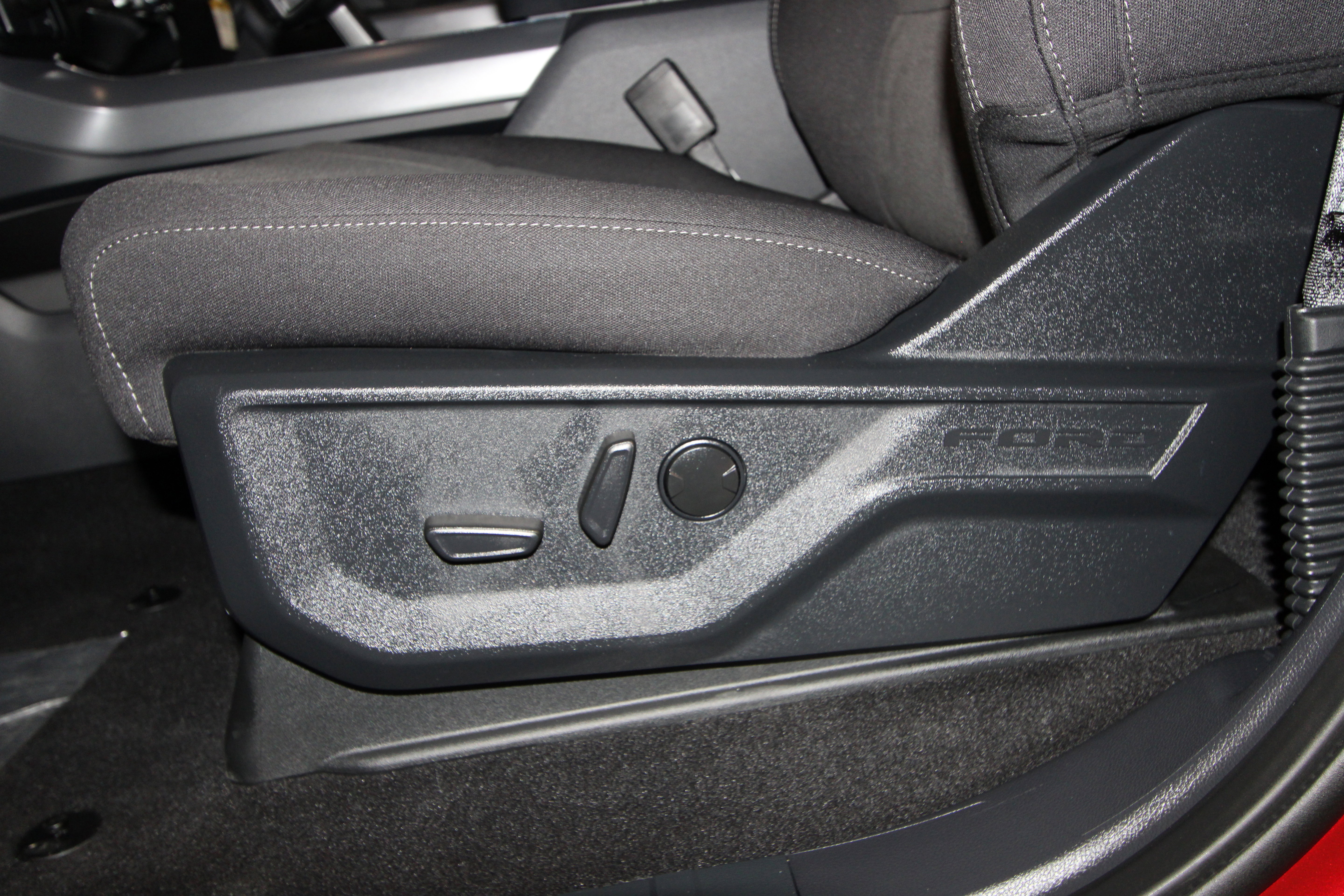 New 2025 Ford F150 XLT w/ Equipment Group 302A MID image 6