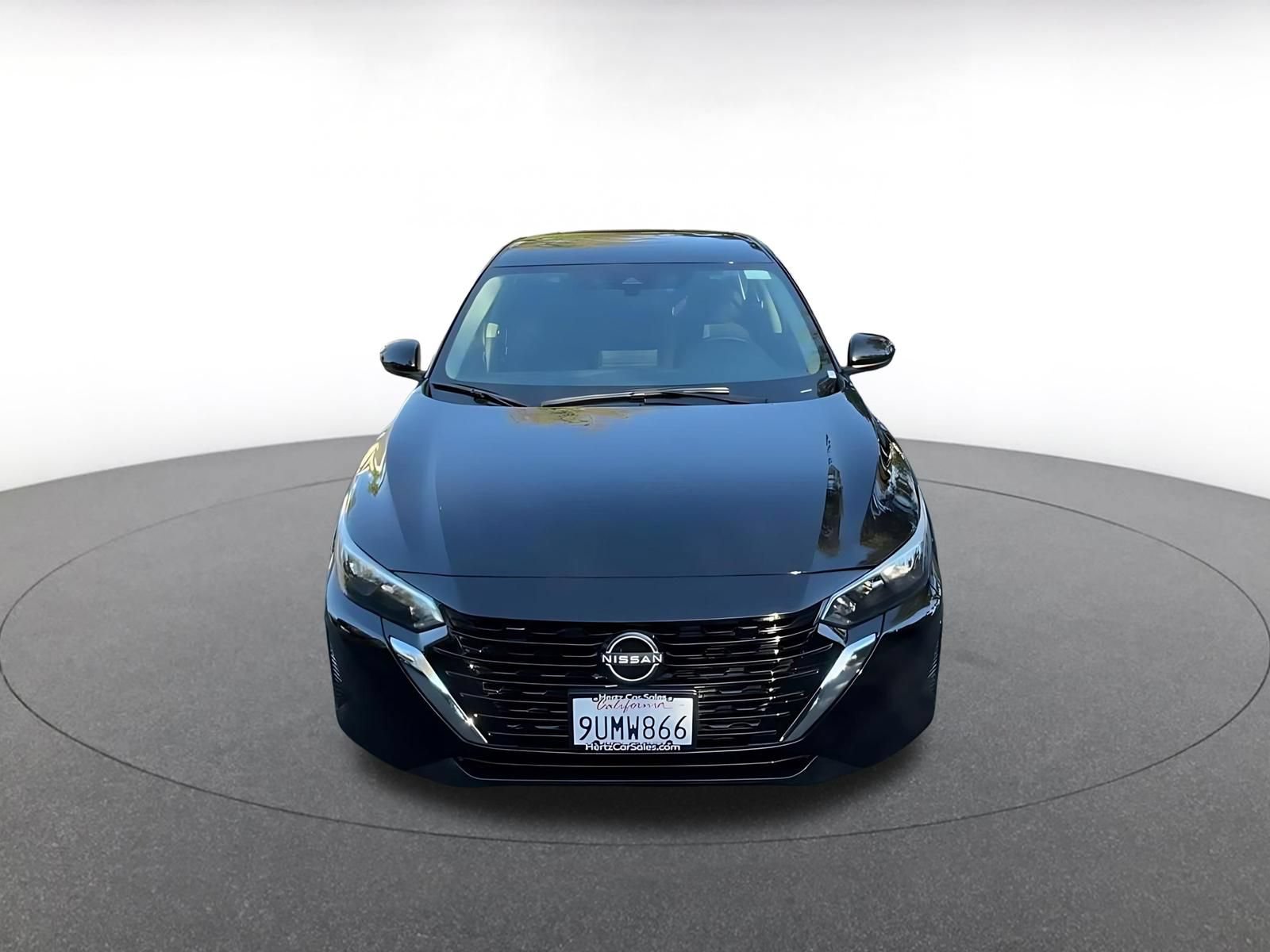 Used 2025 Nissan Sentra SV FWD image 4