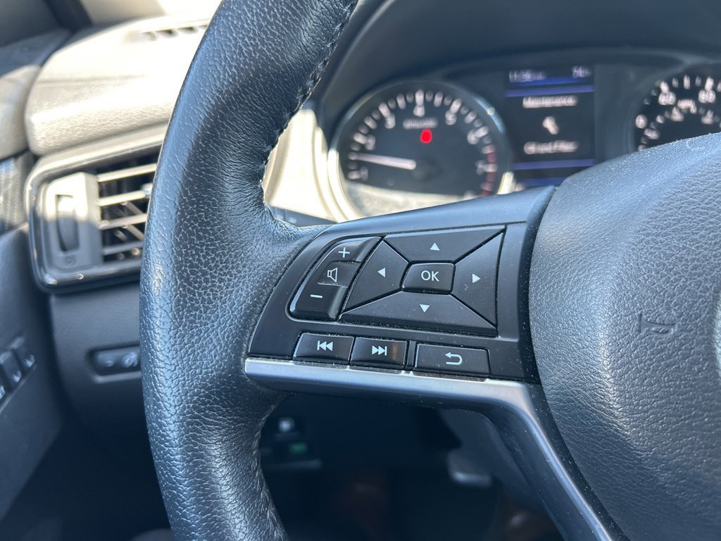 Used 2019 Nissan Rogue SL w/ Premium Package AWD/4WD image 17
