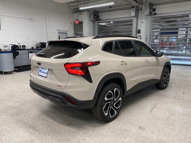 New 2026 Chevrolet Trax RS w/ Driver Confidence Package image 5