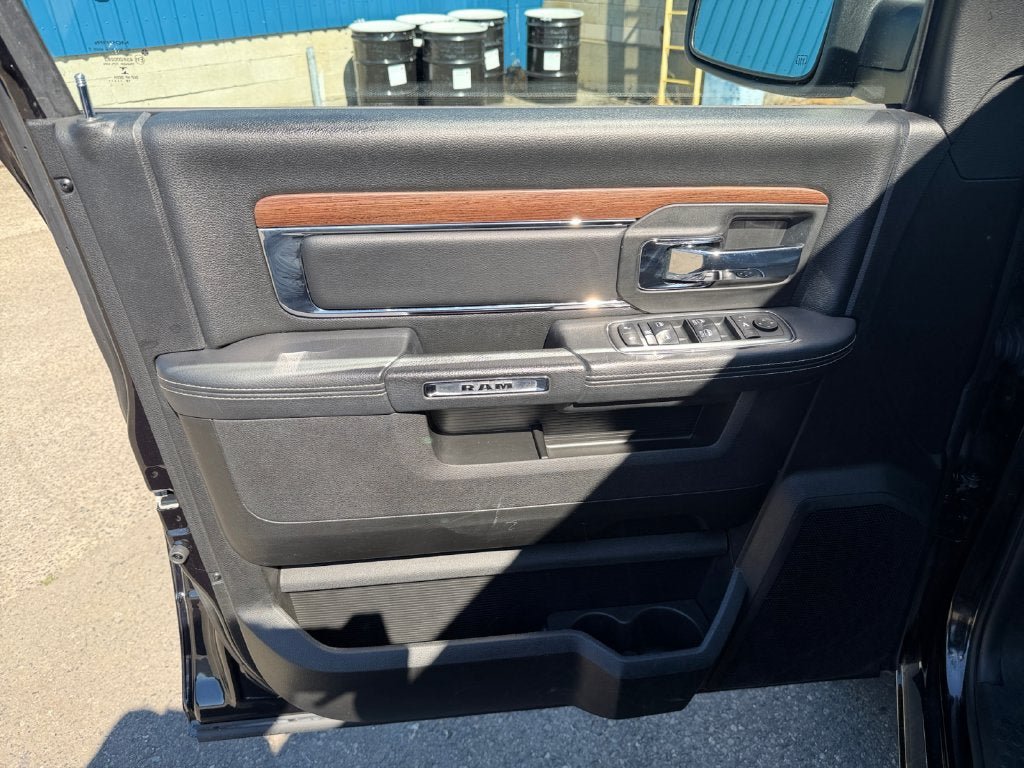 Used 2018 RAM 1500 Laramie AWD/4WD image 20