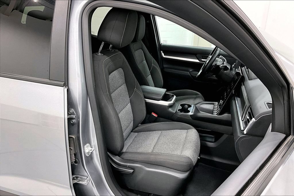 Used 2025 GMC Terrain Elevation FWD image 9