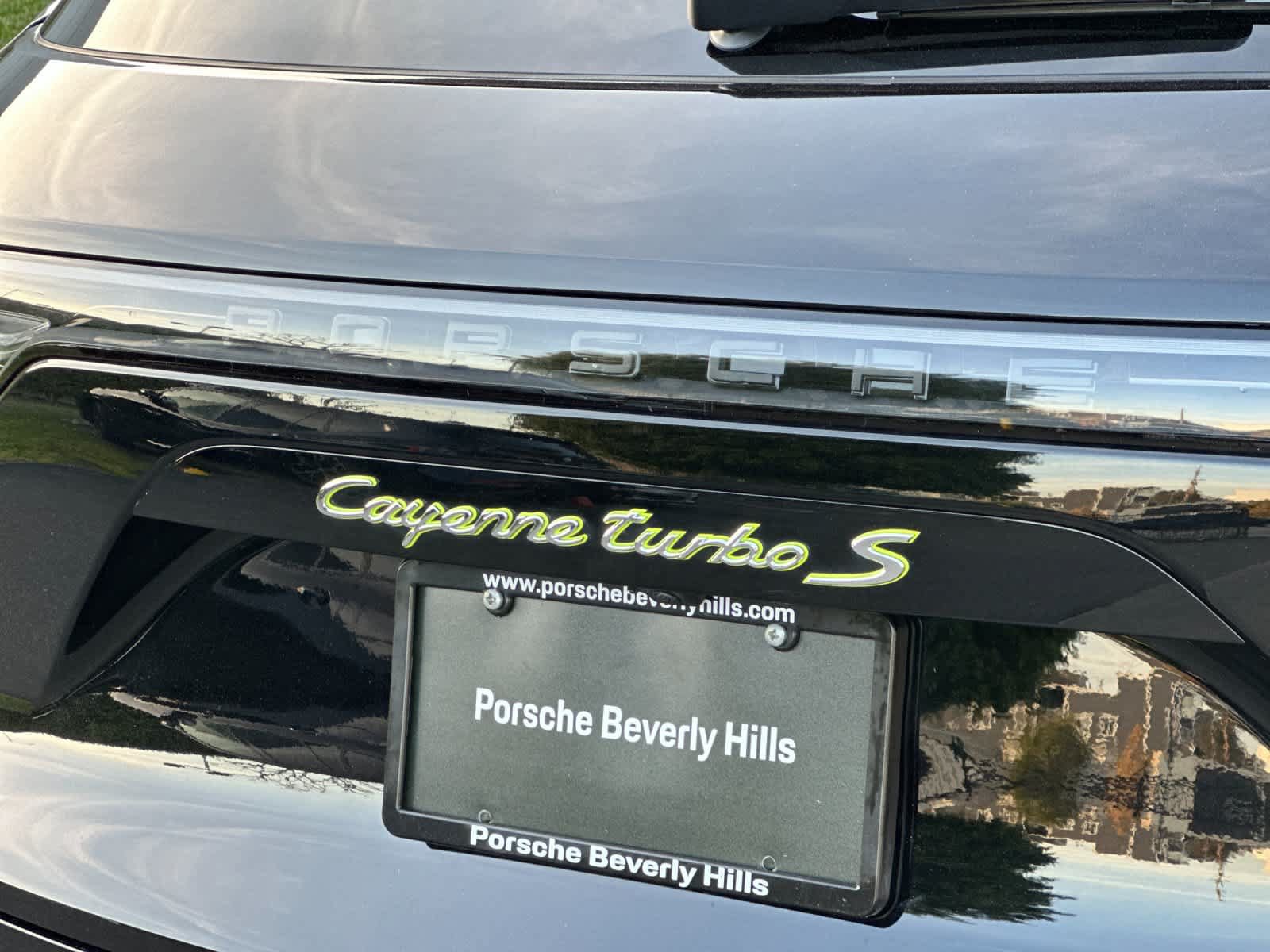 Used 2023 Porsche Cayenne Turbo S AWD/4WD image 32