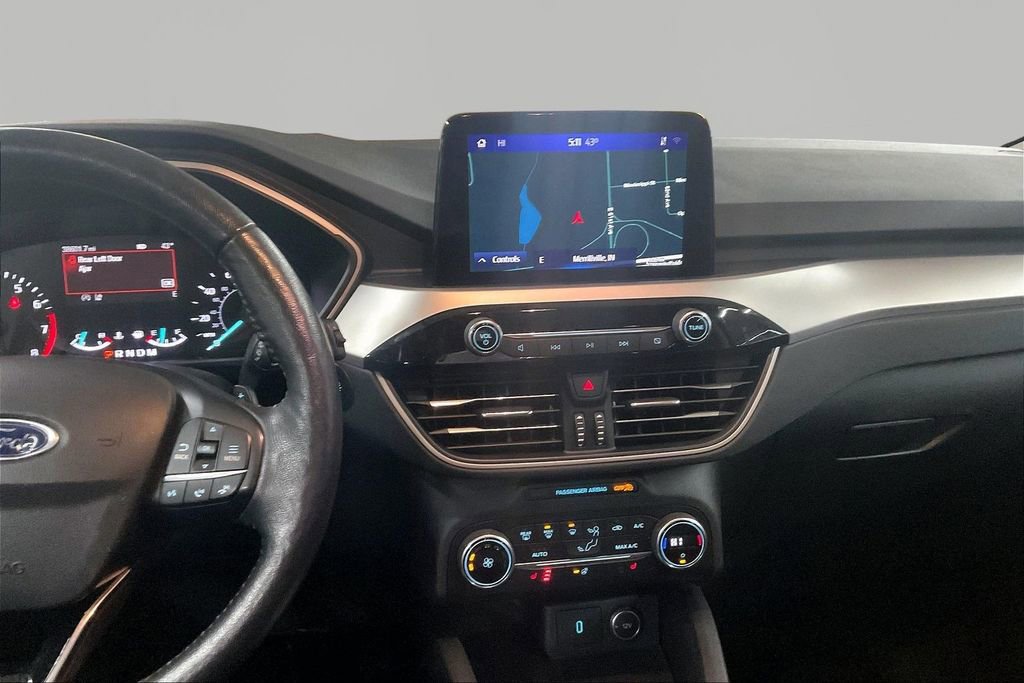 Used 2020 Ford Escape SEL image 11