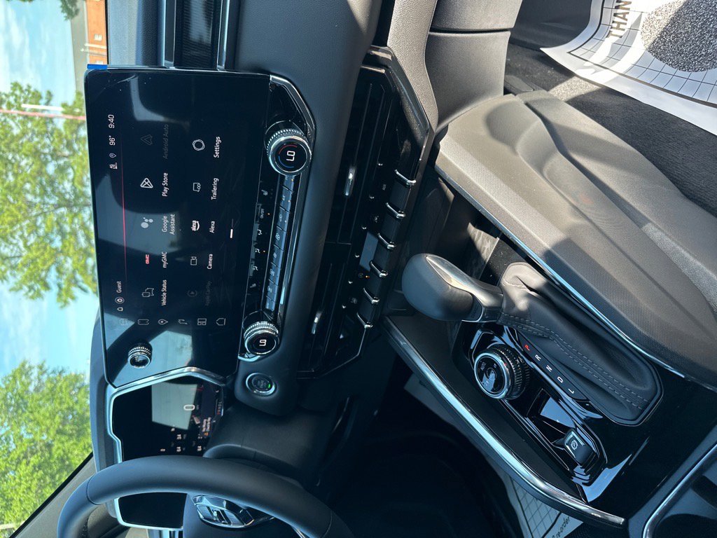 New 2025 GMC Canyon Elevation w/ Convenience Package image 13