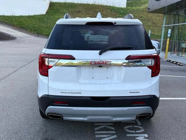 Used 2023 GMC Acadia SLE w/ Driver Convenience Package AWD/4WD image 4