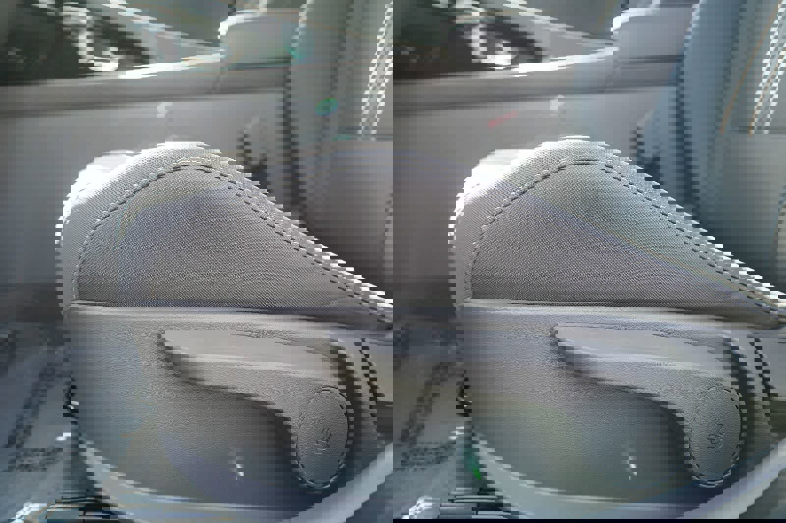 Certified 2025 Hyundai Elantra SEL image 23