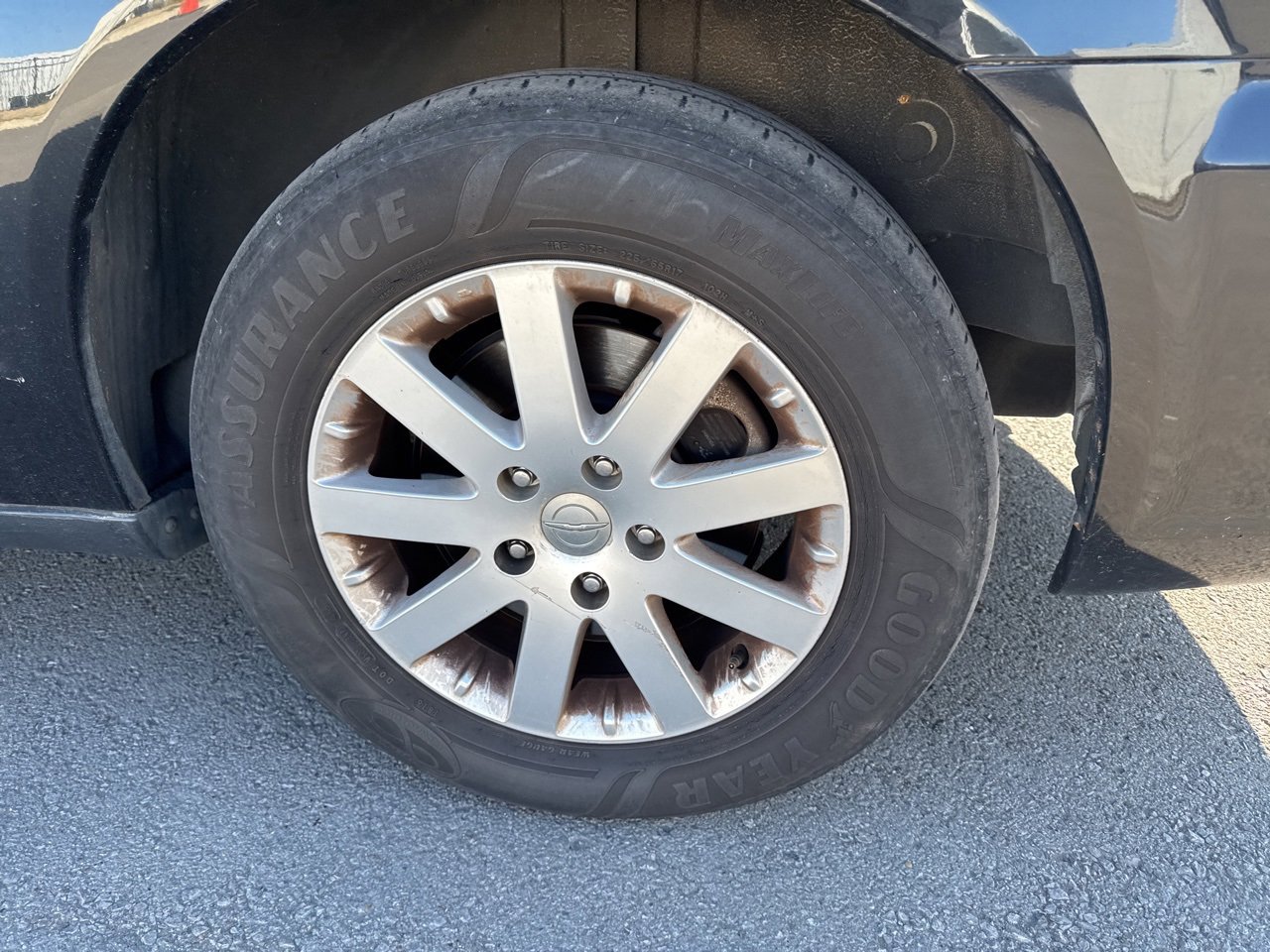 Used 2014 Chrysler Town & Country Touring w/ Driver Convenience Group image 7