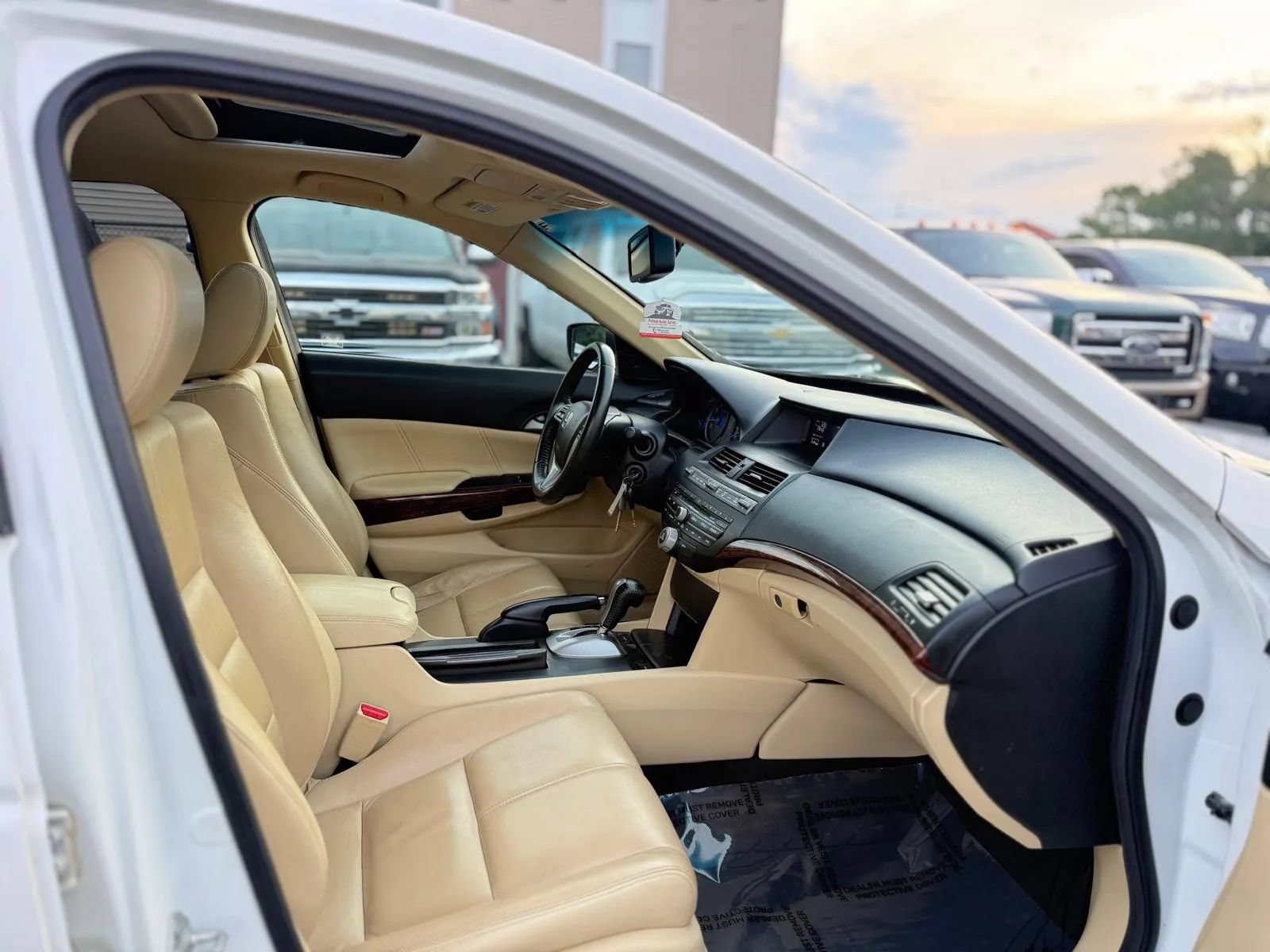 Used 2012 Honda Crosstour EX-L image 25