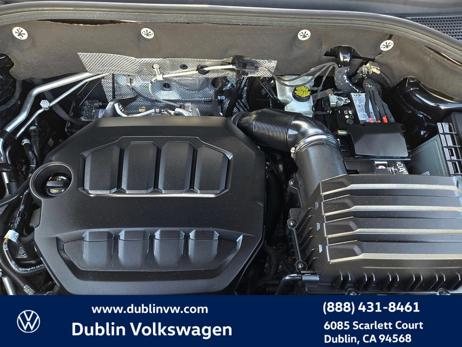 Certified 2024 Volkswagen Atlas Cross Sport SEL R-Line AWD/4WD image 27
