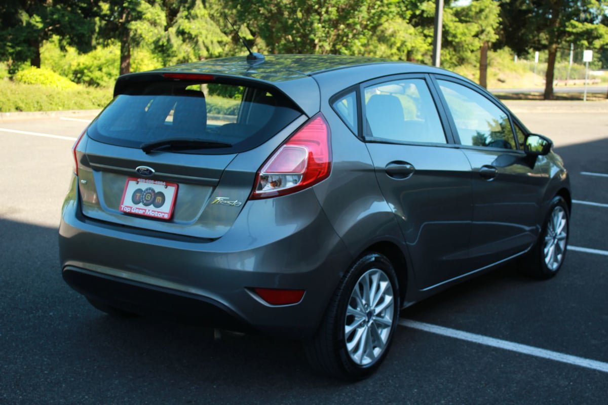 Used 2014 Ford Fiesta SE w/ Equipment Group 201A FWD image 7