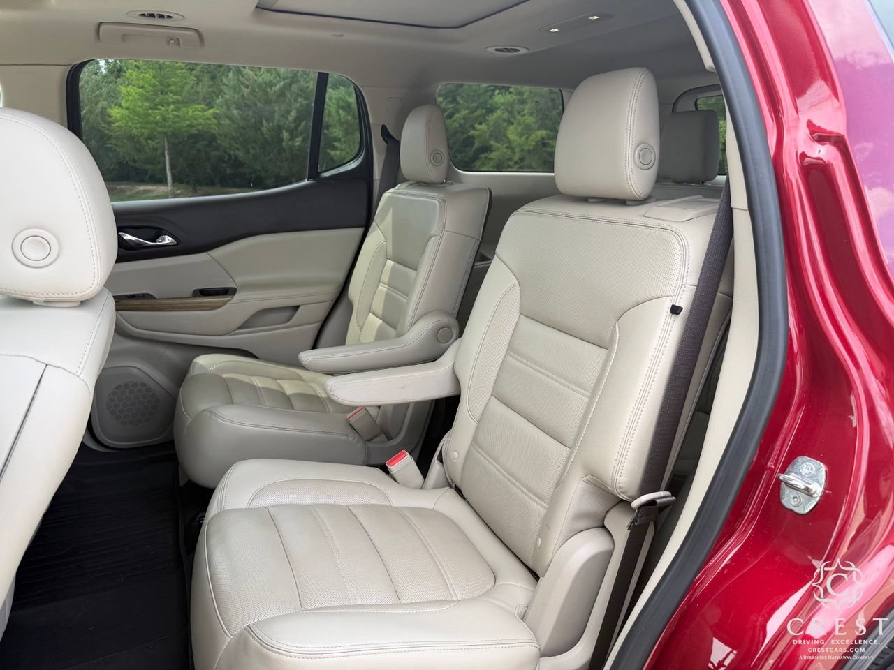 Used 2019 GMC Acadia Denali w/ Technology Package FWD image 27