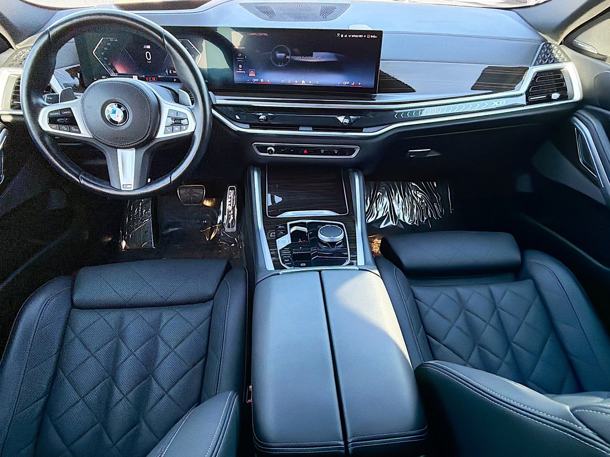 Used 2025 BMW X6 xDrive40i image 16