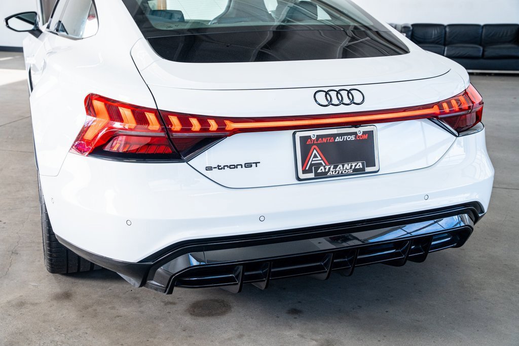 Used 2024 Audi e-tron GT Prestige image 21