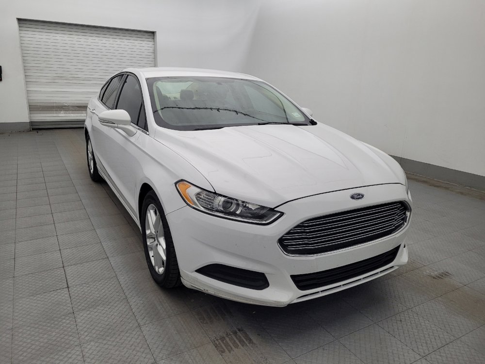 Used 2016 Ford Fusion SE FWD image 13