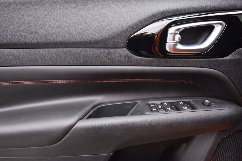 New 2026 Jeep Compass Trailhawk image 30