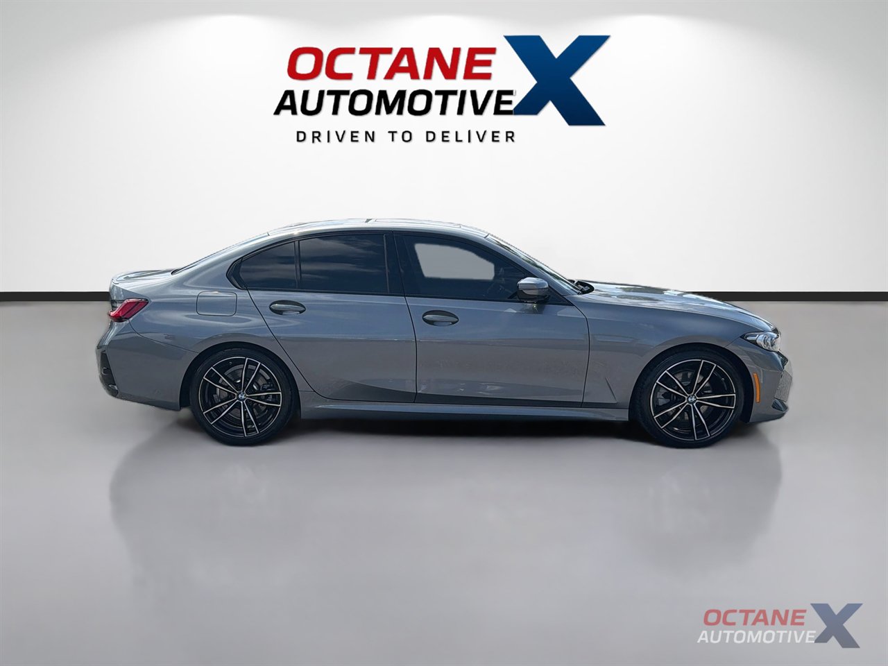 Used 2023 BMW 330i Sedan w/ M Sport Package RWD image 8