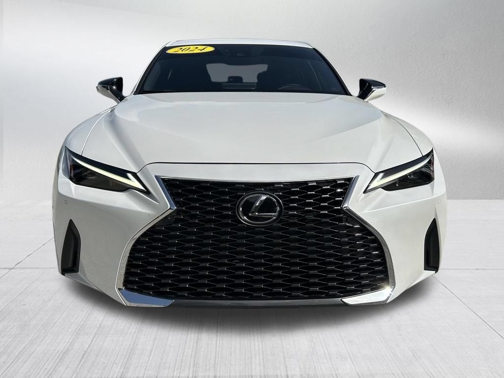 Used 2024 Lexus IS 300 w/ Comfort Package RWD video 2