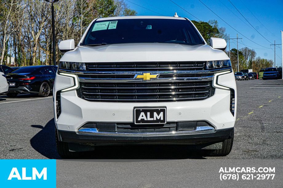 Used 2024 Chevrolet Suburban LT RWD image 10