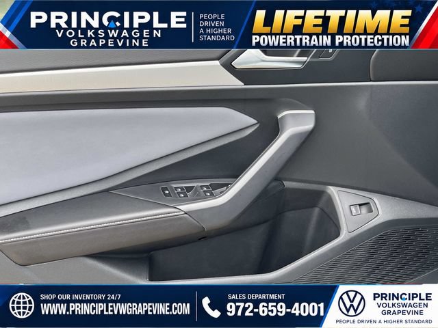 New 2026 Volkswagen Jetta SE FWD image 9