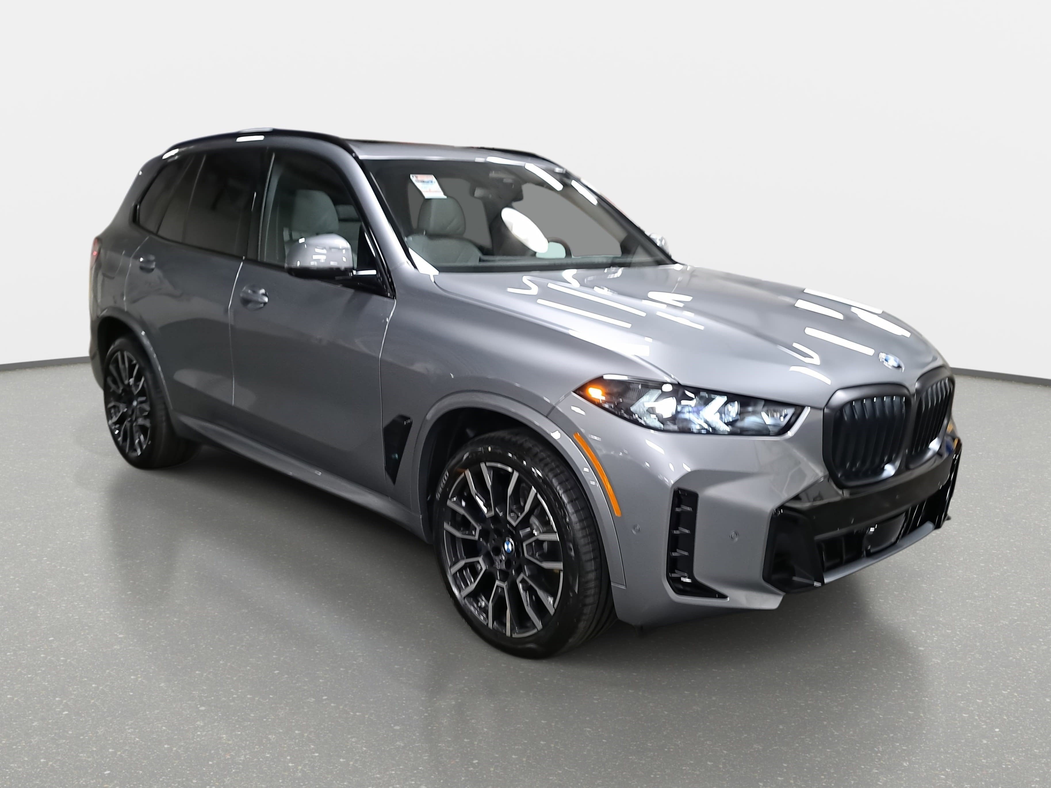 New 2026 BMW X5 xDrive40i w/ M Sport Package image 3