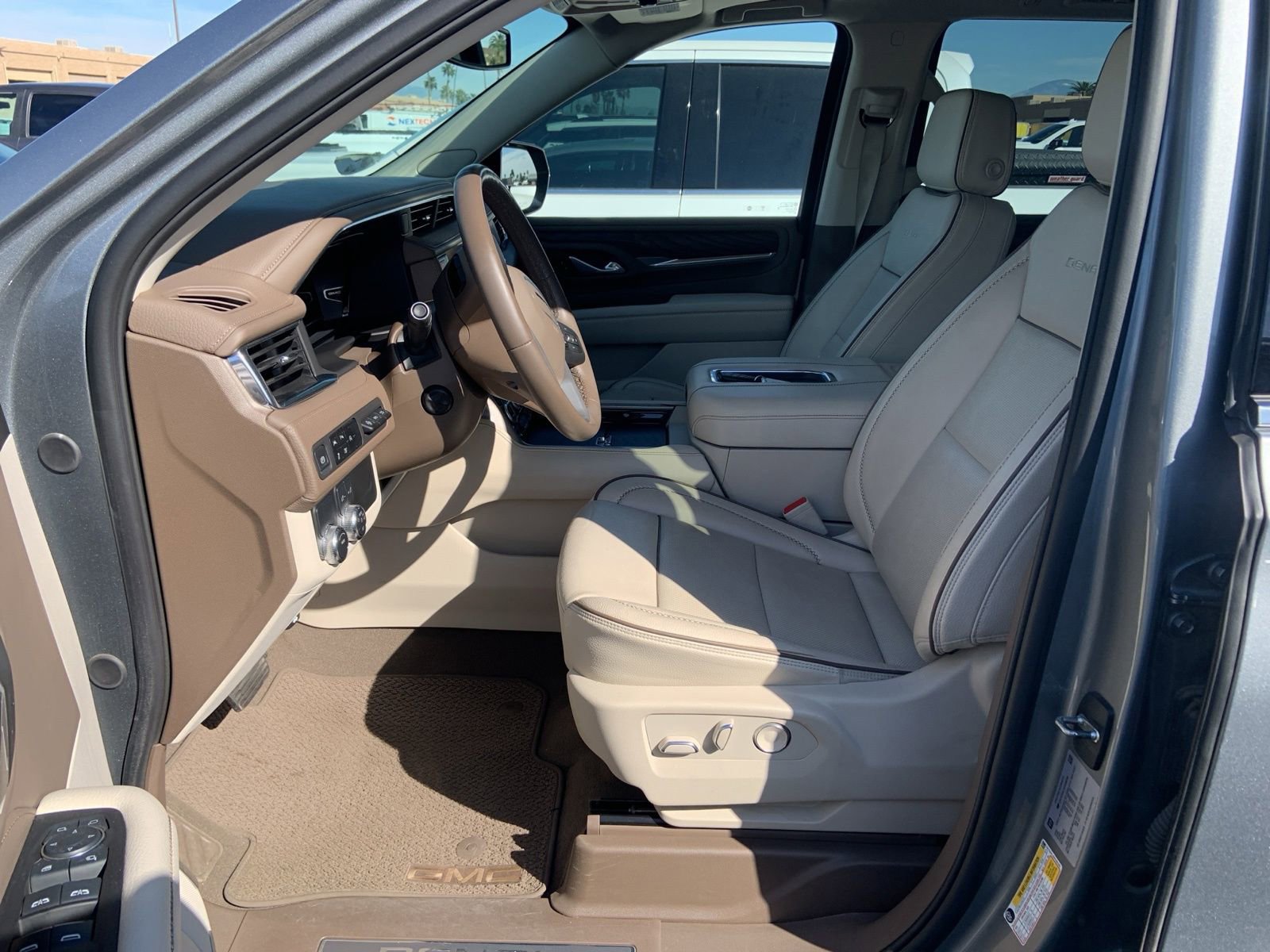 Certified 2024 GMC Yukon Denali image 14