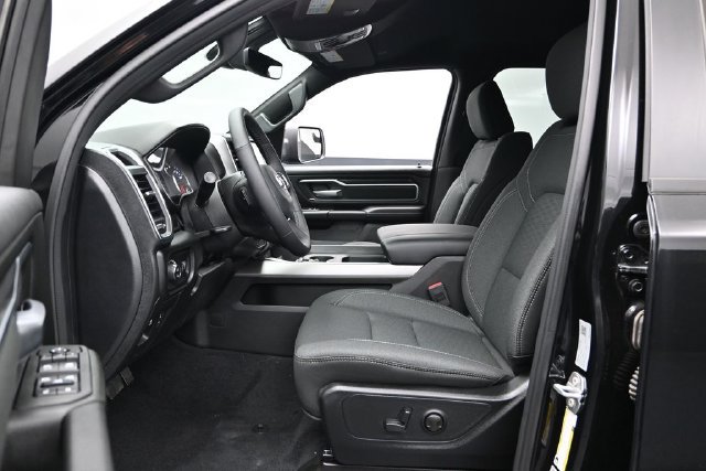 New 2026 RAM 1500 Big Horn w/ Night Edition AWD/4WD image 15
