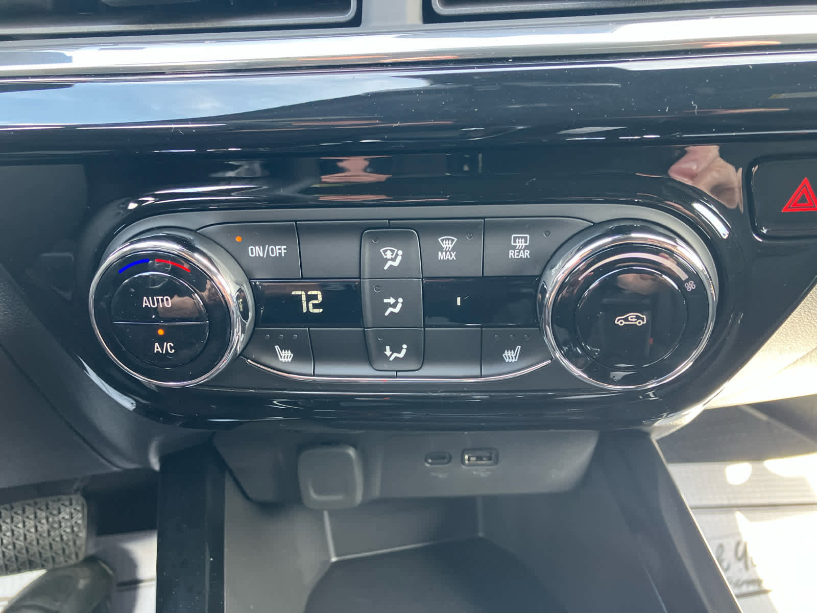 New 2026 Chevrolet Trax RS w/ Driver Confidence Package image 23