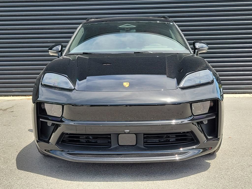 New 2026 Porsche Macan GTS Electric image 10