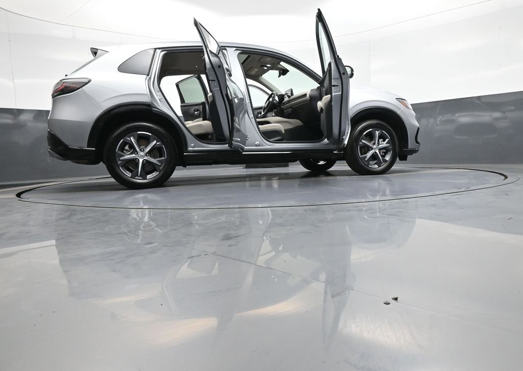 Certified 2024 Honda HR-V EX-L image 47