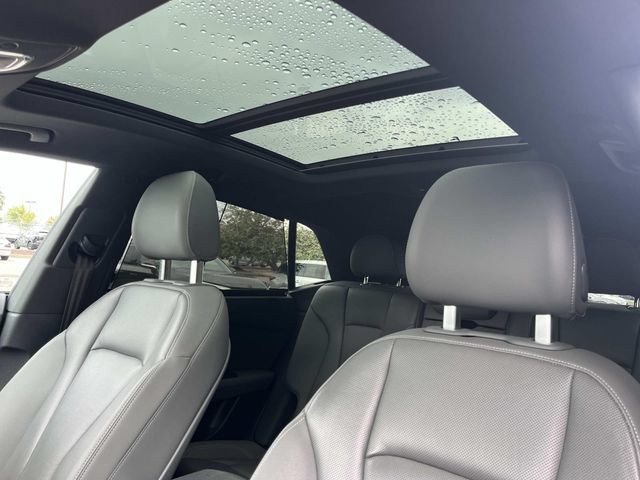 Used 2019 Audi Q8 Prestige AWD/4WD image 37