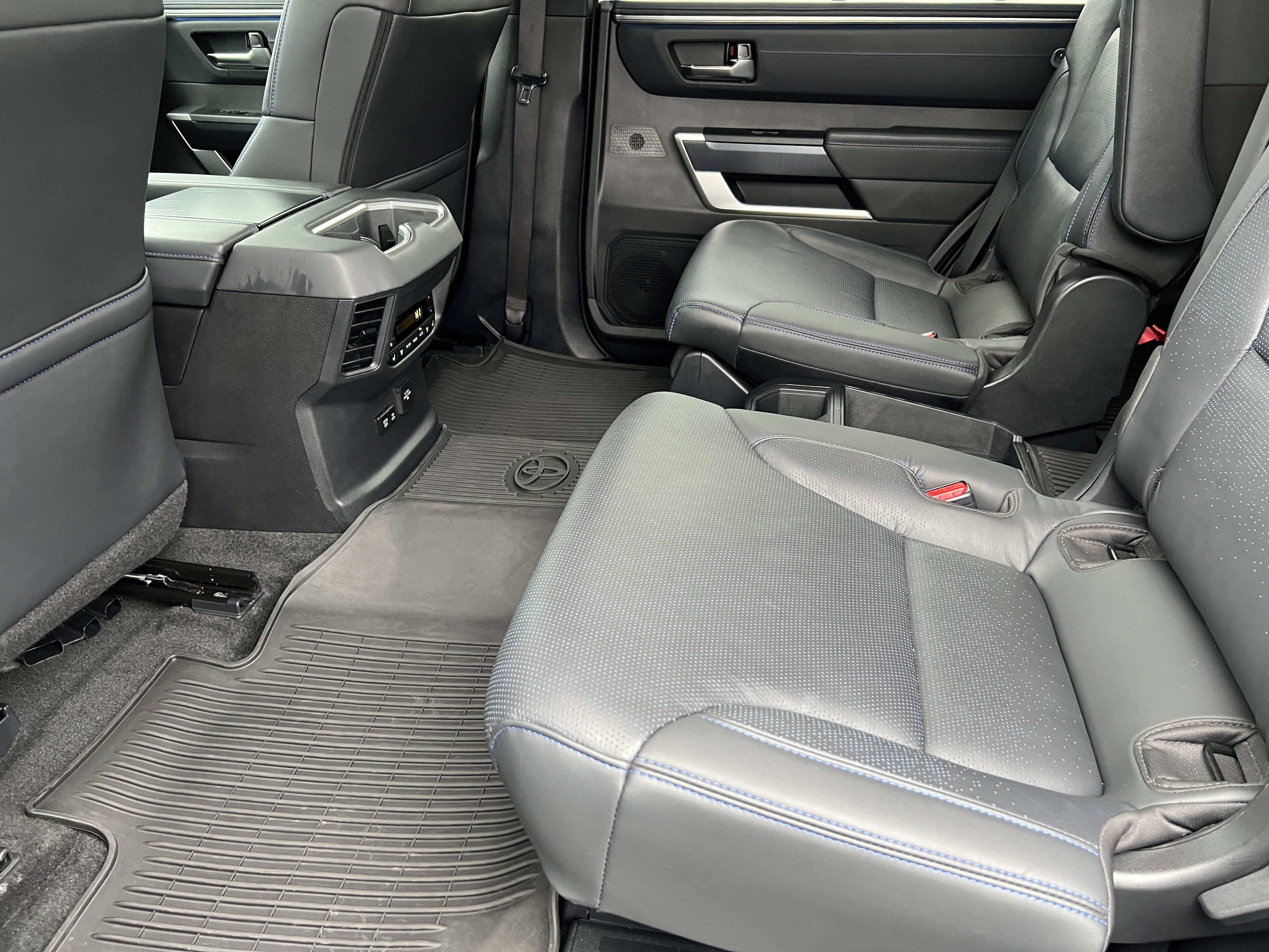 Used 2024 Toyota Sequoia Platinum image 15