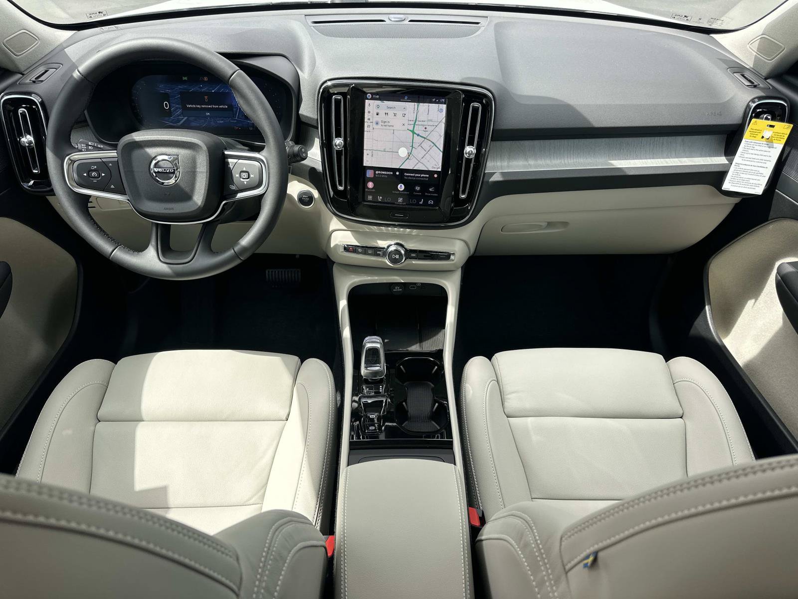 New 2026 Volvo XC40 B5 Plus w/ Protection Package Premier AWD/4WD image 7