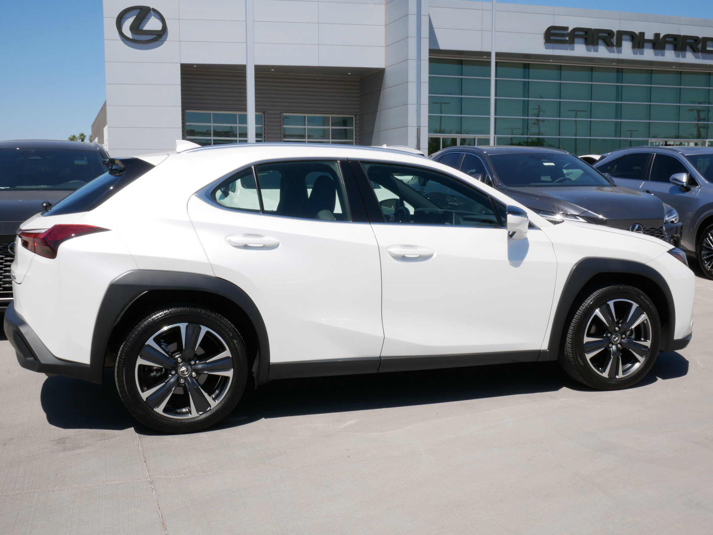 Certified 2025 Lexus UX 300h FWD image 11