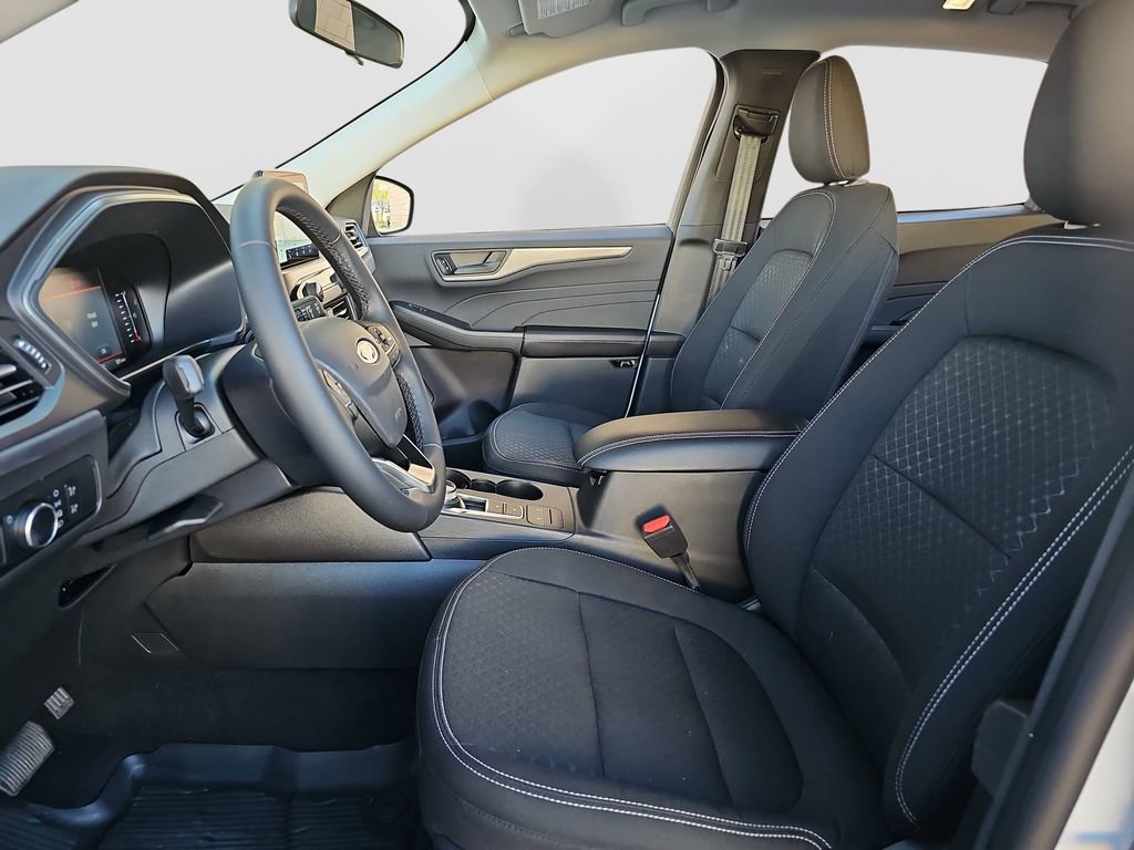 Used 2024 Ford Escape Active image 16
