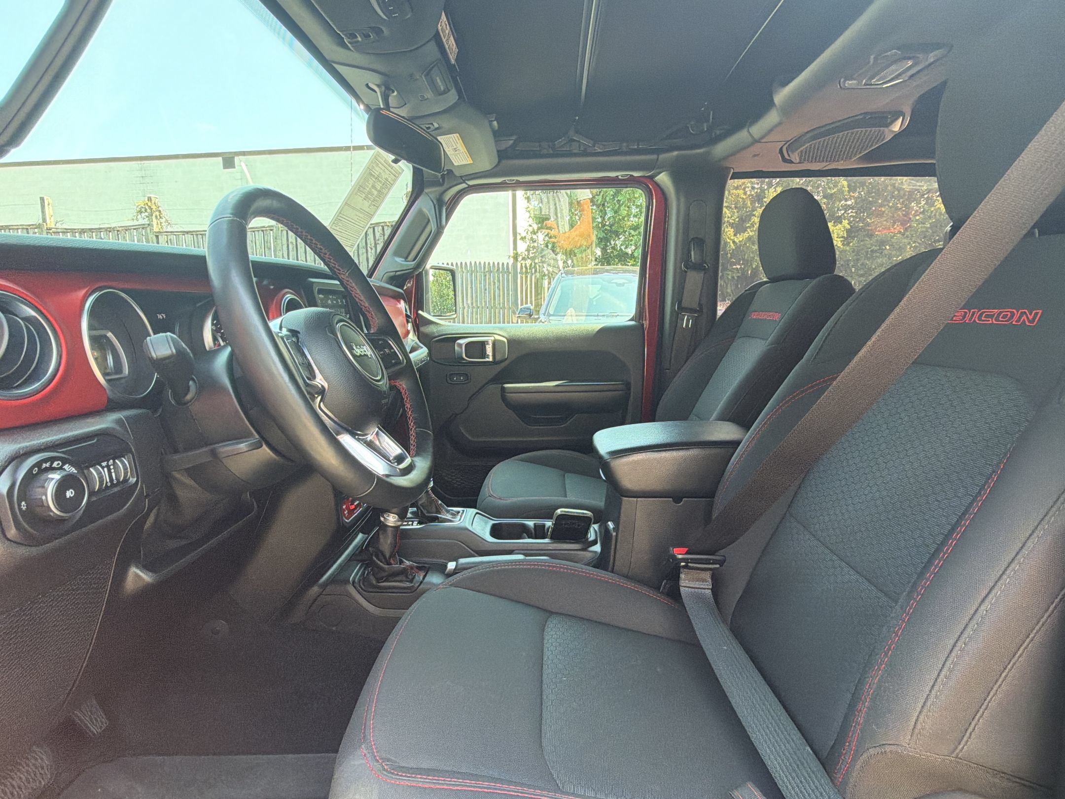 Used 2021 Jeep Wrangler Rubicon w/ Safety Group AWD/4WD image 4