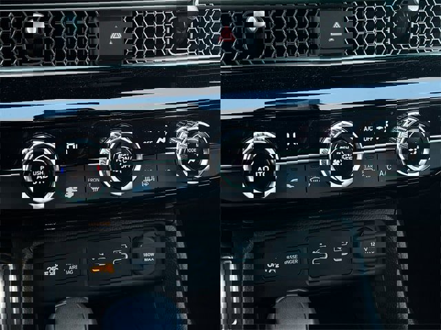 Used 2025 Honda Civic Sport image 20