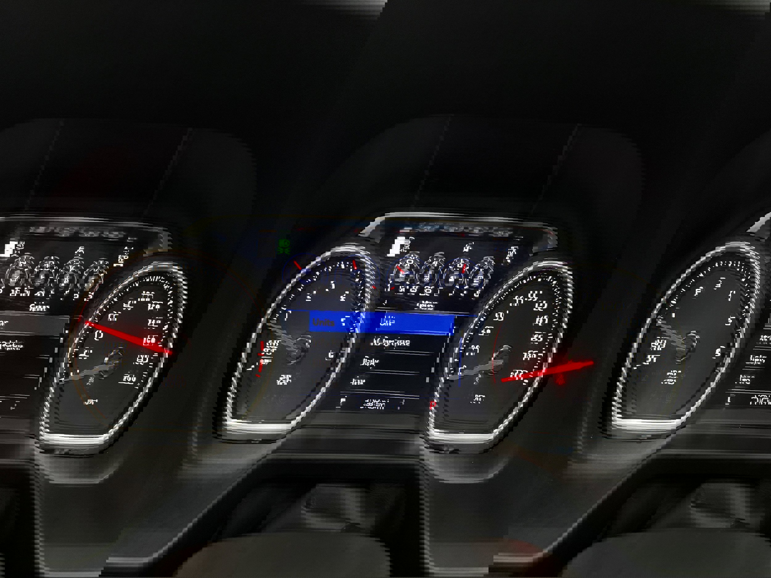 Used 2021 Chevrolet Tahoe High Country w/ Premium Package AWD/4WD image 17