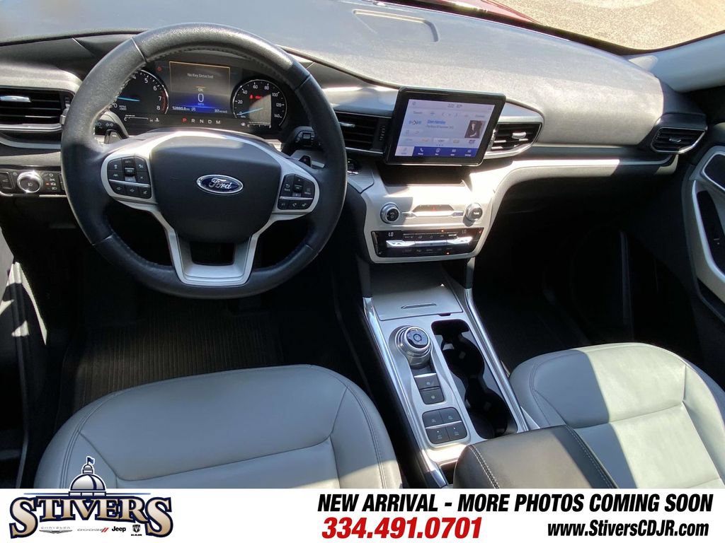 Used 2021 Ford Explorer XLT w/ Equipment Group 202A RWD image 15