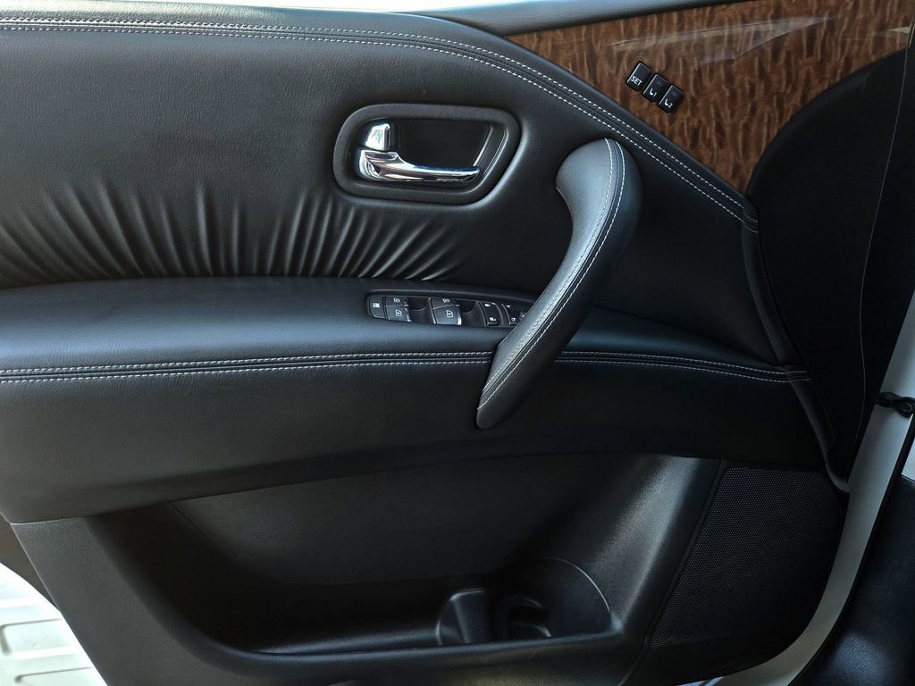 Used 2020 Nissan Armada SL w/ Premium Package image 9