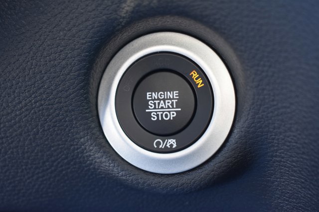 New 2026 Chrysler Pacifica Select image 26