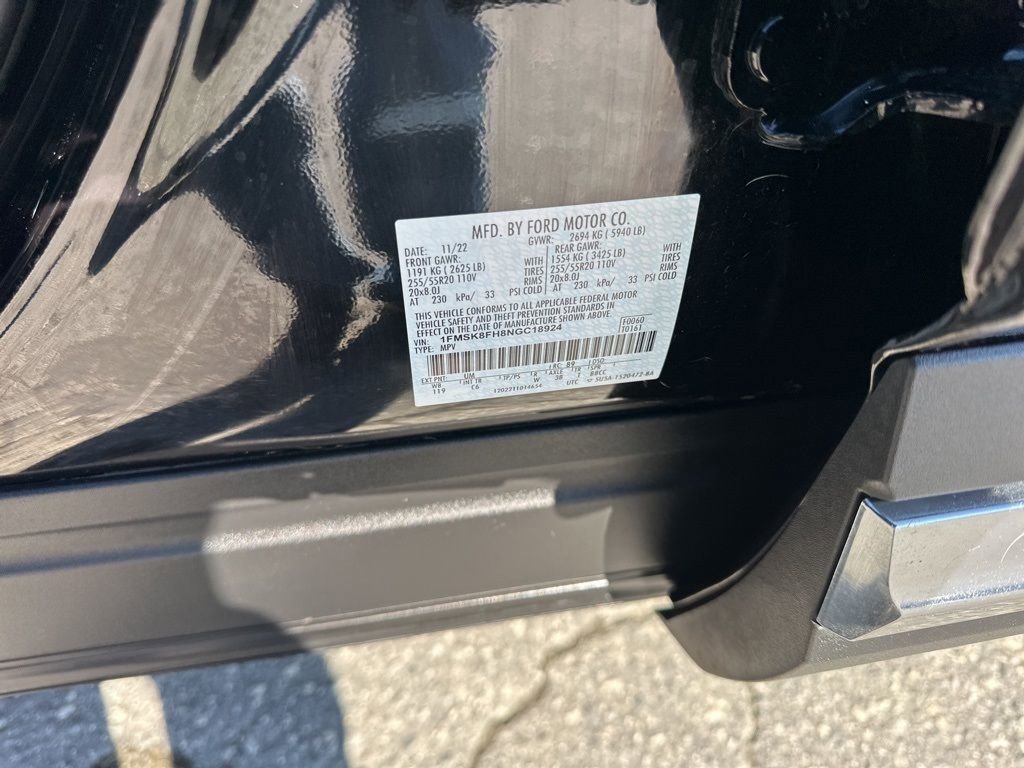 Used 2022 Ford Explorer Limited w/ Equipment Group 301A image 42