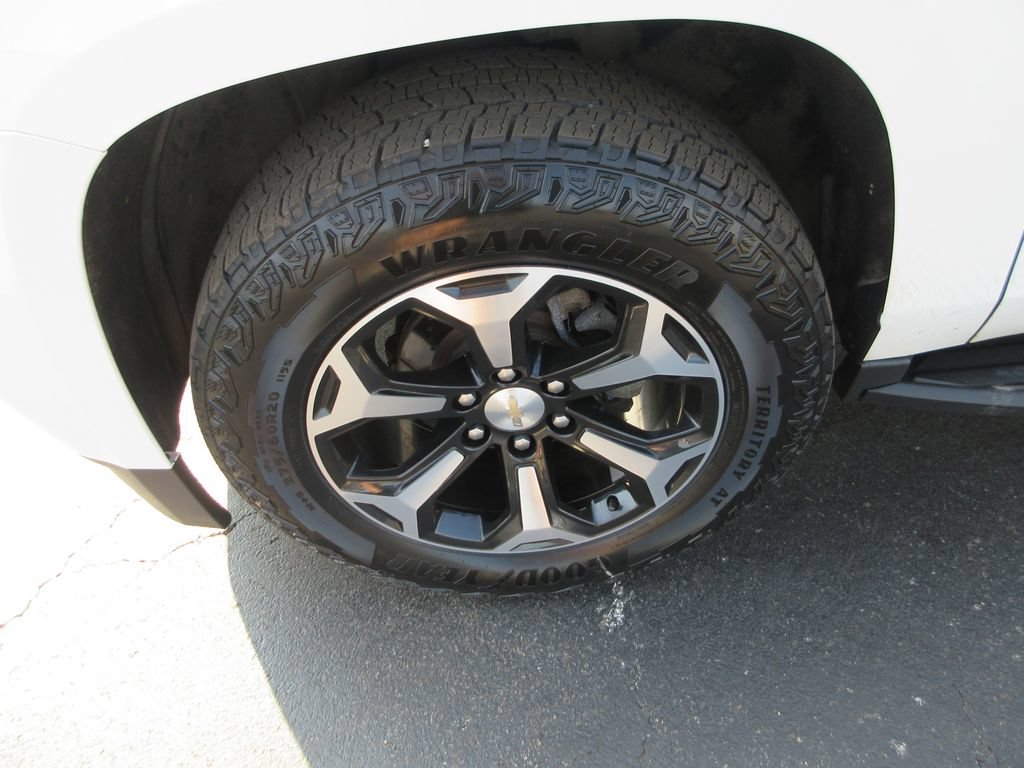Used 2019 Chevrolet Suburban LT AWD/4WD image 14