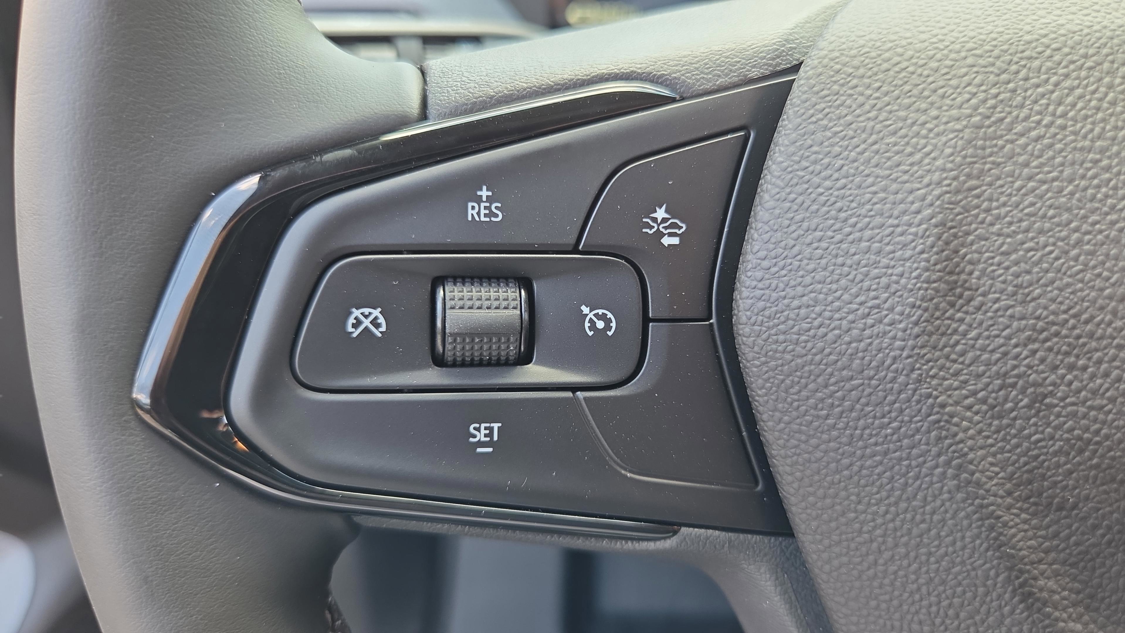 New 2027 Chevrolet Bolt RS w/ LPO, All-Weather Package FWD image 23