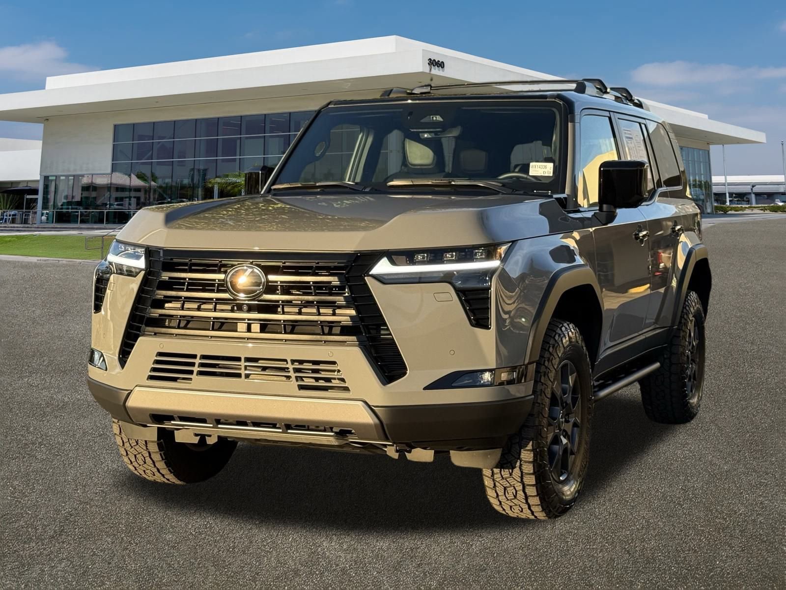 Used 2025 Lexus GX 550 image 4