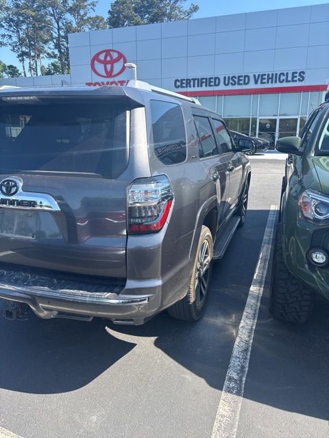 Used 2022 Toyota 4Runner Limited AWD/4WD image 4