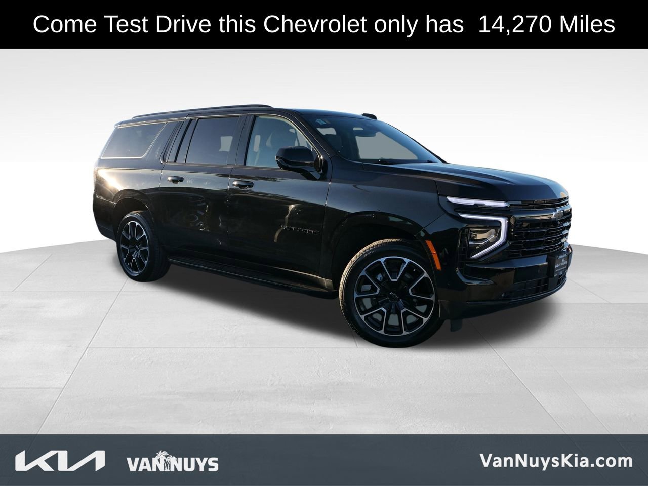 Used 2025 Chevrolet Suburban RST