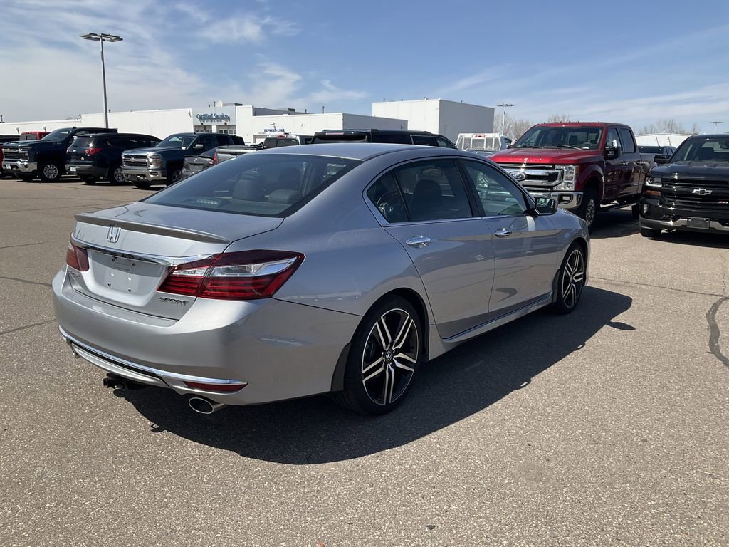 Used 2016 Honda Accord Sport image 31